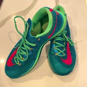 KD shoes size 10 men